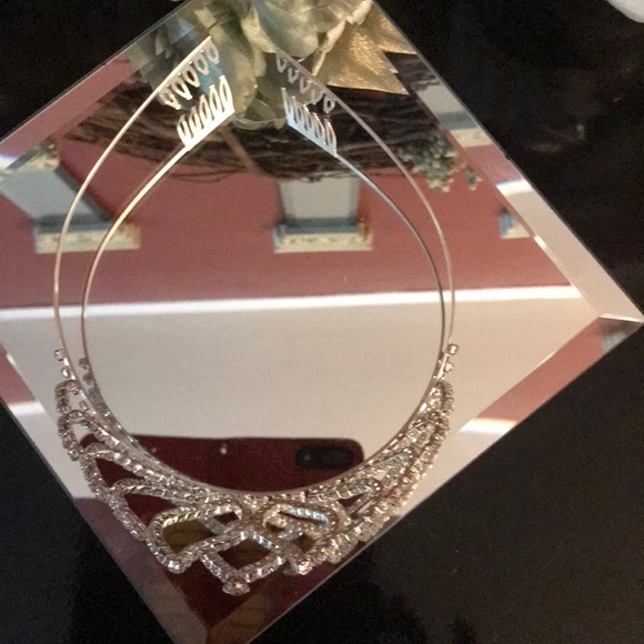 Tiara Crystal Rhinestone Silver (new) - Picture 3 of 6